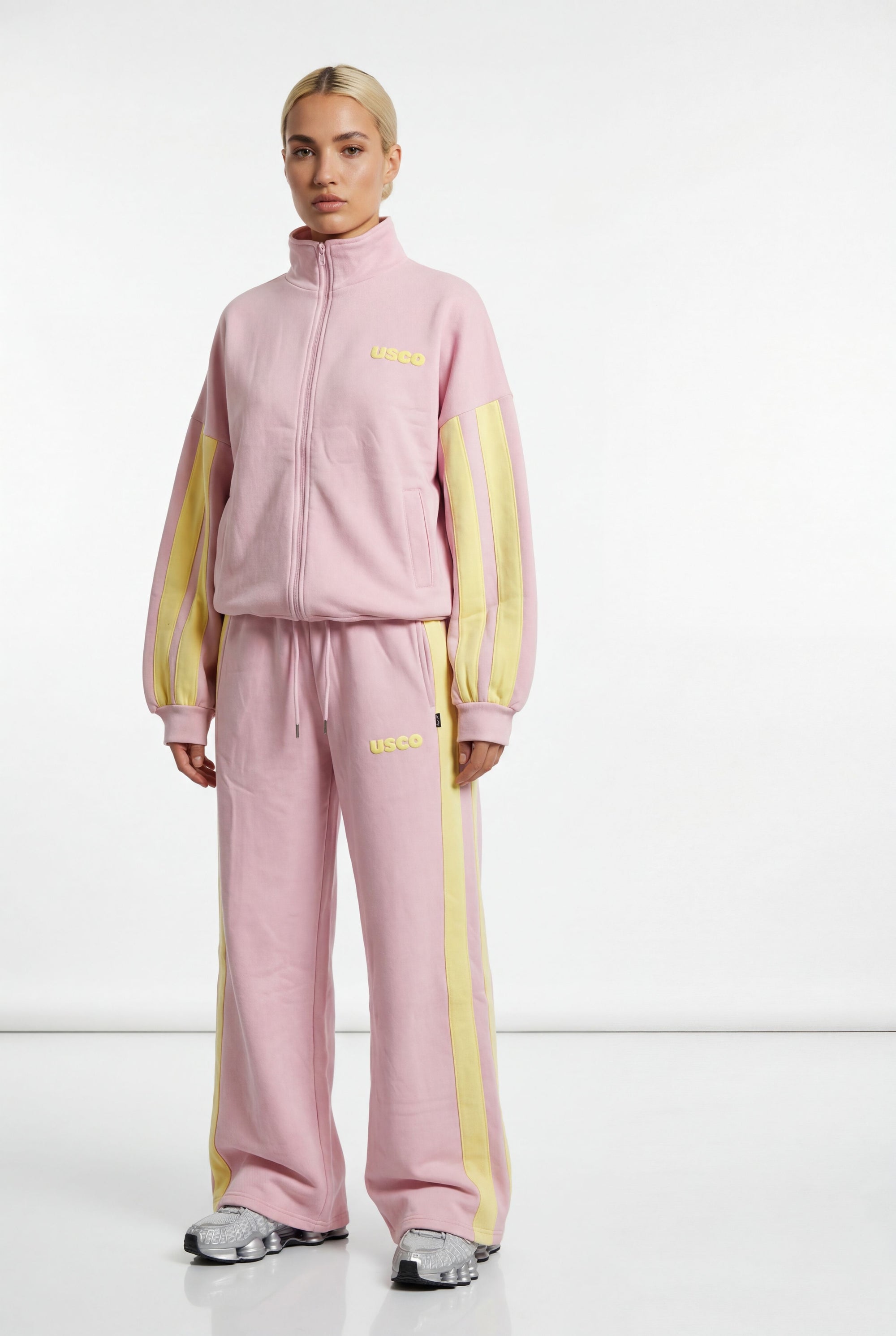 THE SILO TRACKSUIT IN LIGHT PINK