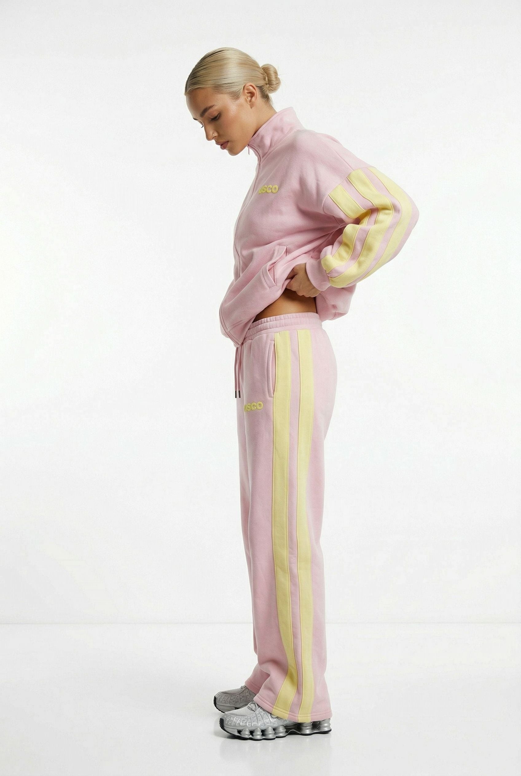 THE SILO TRACKSUIT IN LIGHT PINK