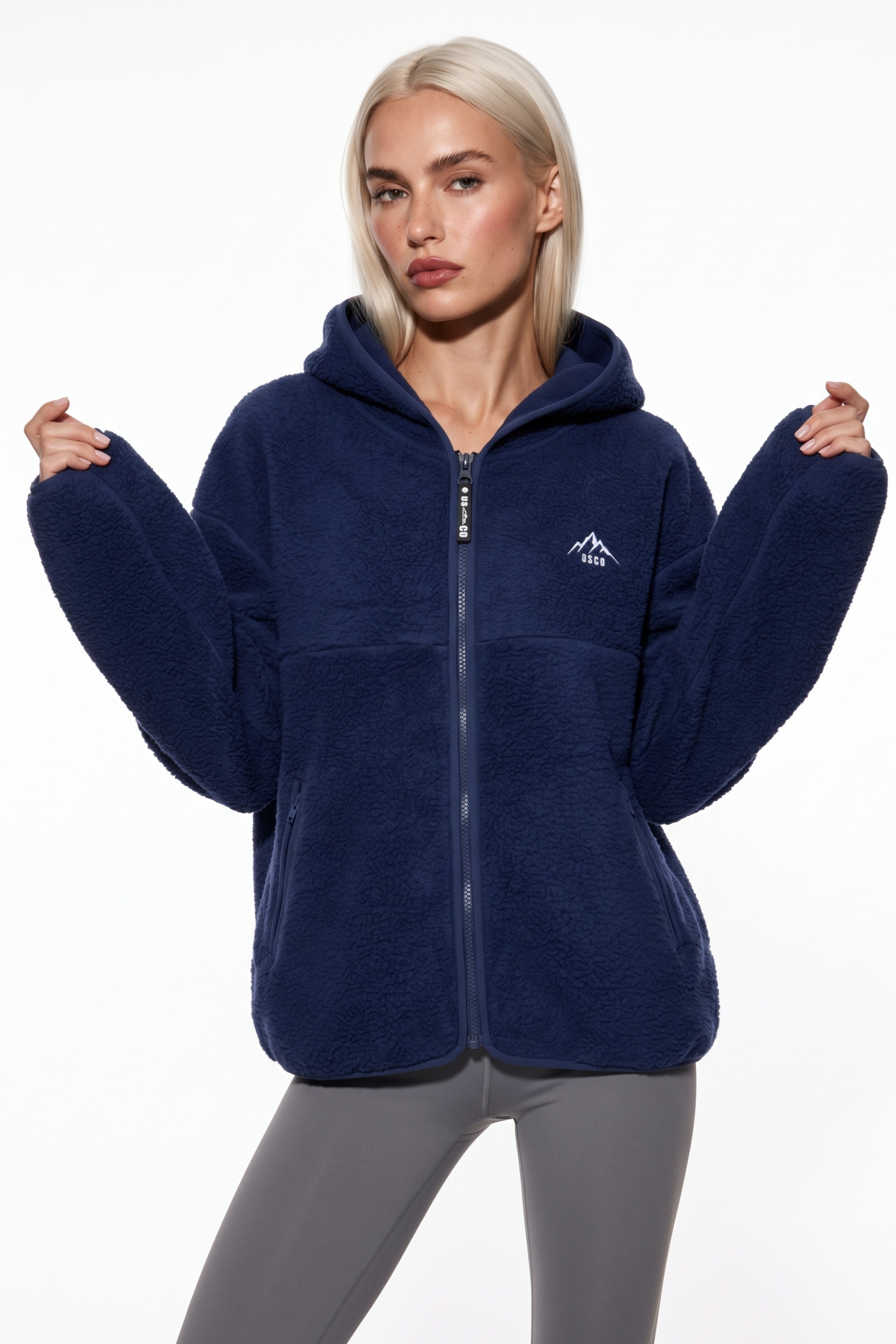 The Oslo Fleece in Navy